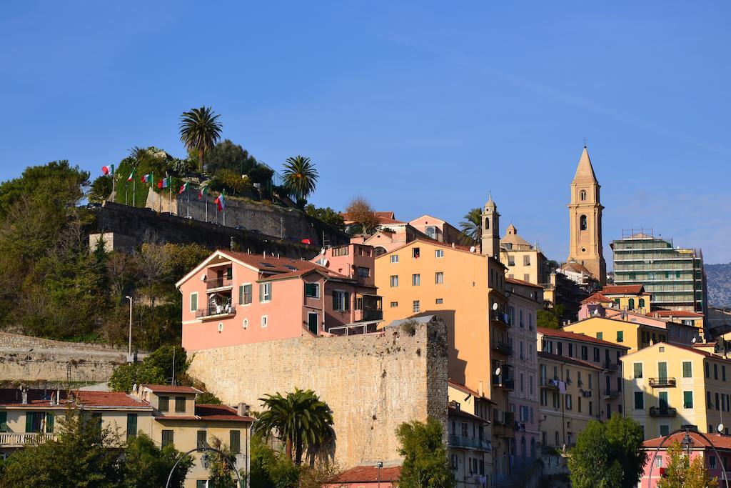 B&B Torre Porta Marina Ventimiglia Exterior foto